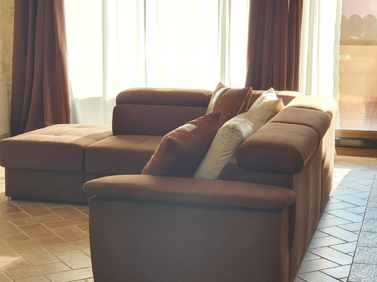 Open Space Rose إيغليزياس المظهر الخارجي الصورة