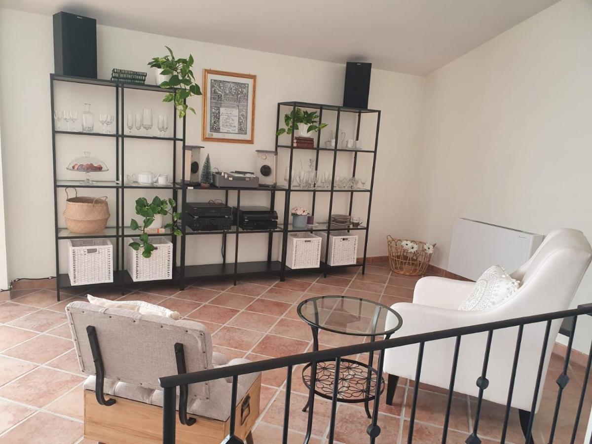 Open Space Rose إيغليزياس المظهر الخارجي الصورة